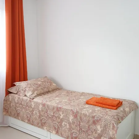 Gæstehus New Jasmine San Isidro (Tenerife)